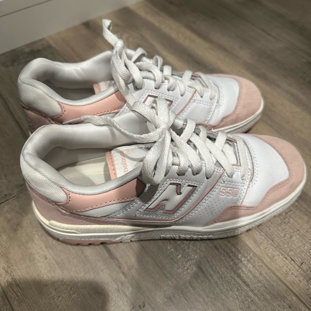 Women’s new balance 550 sz 7